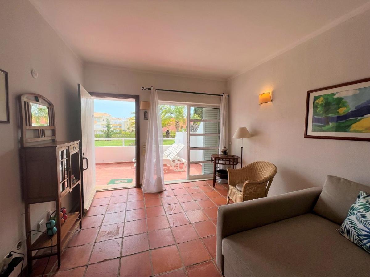 Vilamoura Typical 1 With Pool By Homing Apartment Exterior photo